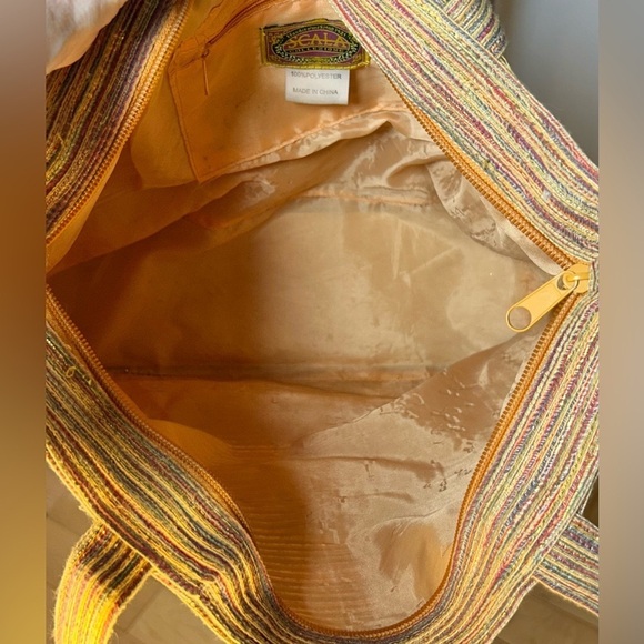 Scala Woven Beach Summer Tote Bag in Browns & Metallic Gold with Zip Closure - Picture 12 of 16